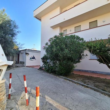 فيلا Caravel Monolocale ليدو دي كامايوري المظهر الخارجي الصورة